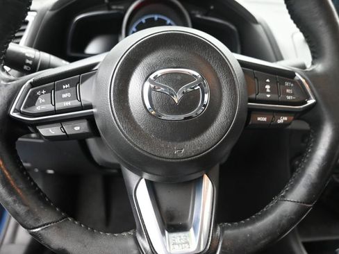 Used 2017 MAZDA MAZDA3 Grand Touring w/ Premium Equipment Package FWD image 14