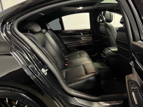 Used 2013 BMW ALPINA B7 image 34