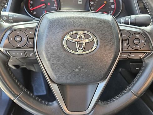 Used 2023 Toyota Camry XSE image 12