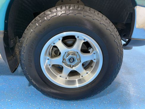 Used 1998 Ford F150 4x4 Regular Cab image 48