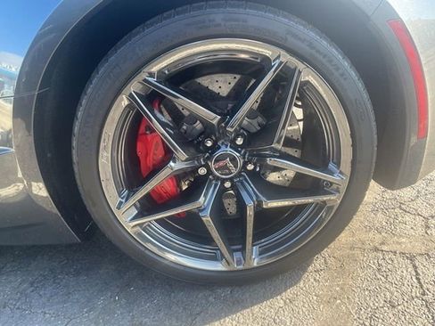 Used 2017 Chevrolet Corvette Z06 w/ Battery Protection Package image 11