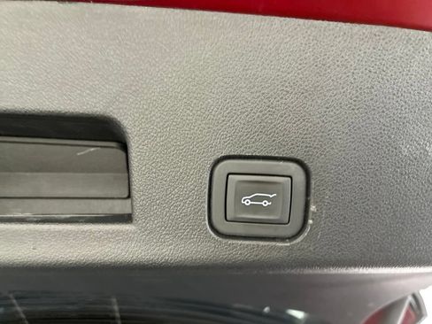 Used 2026 Buick Enclave Sport Touring FWD image 7