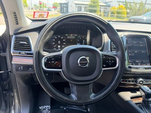 Used 2017 Volvo XC90 T6 Momentum w/ Vision Package AWD/4WD image 12