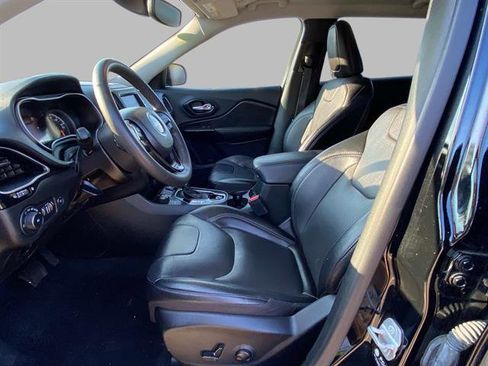 Used 2023 Jeep Cherokee Altitude Lux image 20