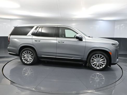 Used 2023 Cadillac Escalade Premium Luxury w/ Touring Package AWD/4WD image 3