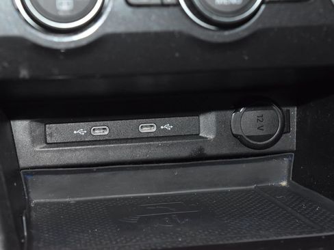Used 2021 Volkswagen Tiguan SEL AWD/4WD image 14