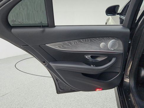 Used 2021 Mercedes-Benz E 350 Sedan image 31