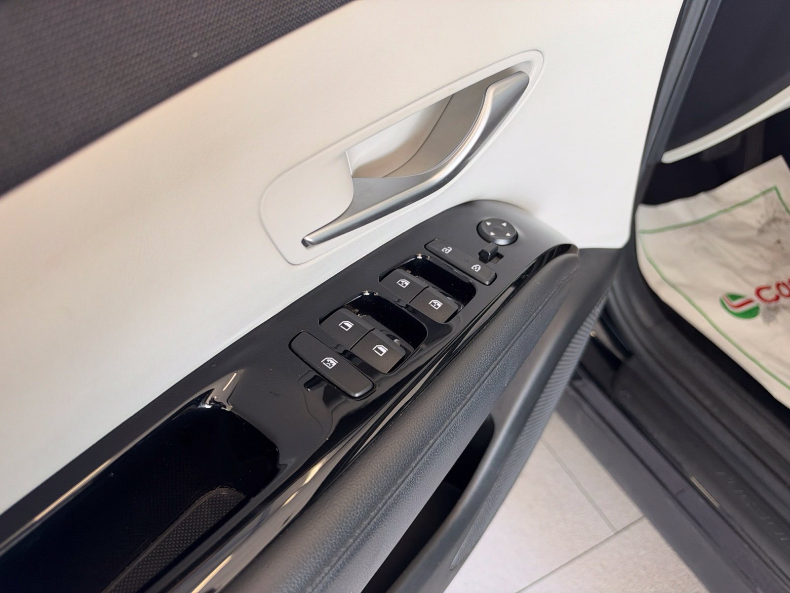 Used 2022 Hyundai Tucson Limited AWD/4WD image 32