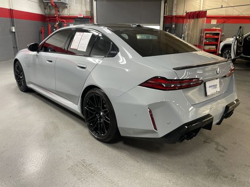 Used 2026 BMW M5 w/ Carbon Package AWD/4WD image 8