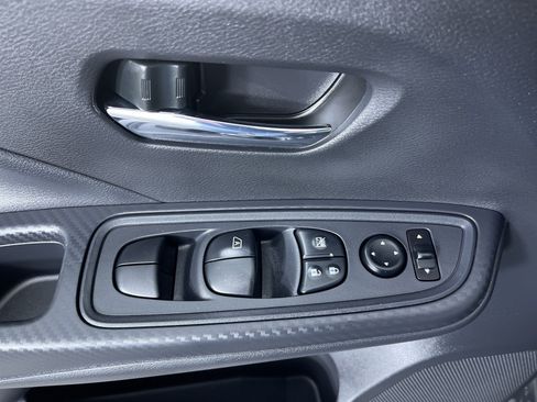 Certified 2025 Nissan Versa SV w/ Trunk Package FWD image 14