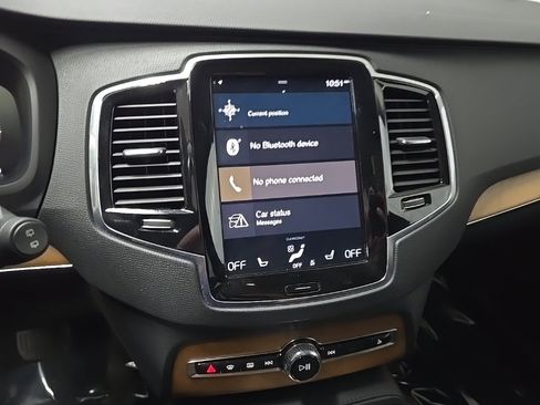 Used 2022 Volvo XC90 T6 Momentum w/ Advanced Package image 25