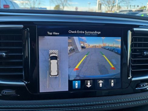 Used 2019 Chrysler Pacifica Limited w/ Advanced Safetytec Group image 22