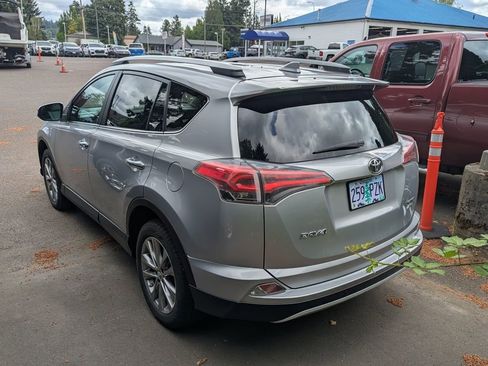 Used 2016 Toyota RAV4 Limited AWD/4WD image 3