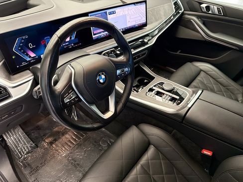 Used 2024 BMW X5 xDrive40i w/ Premium Package AWD/4WD image 7