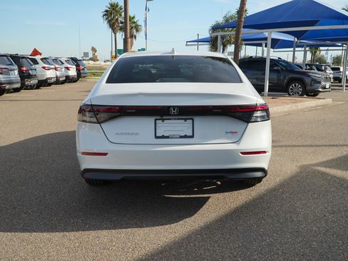 Used 2024 Honda Accord EX image 6
