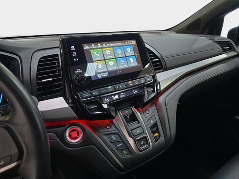 Certified 2024 Honda Odyssey Sport image 17