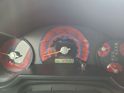 Used 2012 Toyota FJ Cruiser 4WD image 30