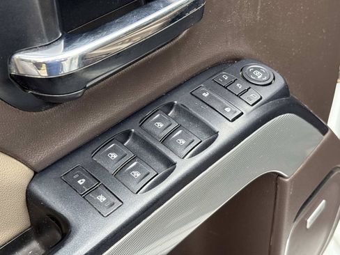 Used 2016 Chevrolet Silverado 2500 LTZ w/ Duramax Plus Package AWD/4WD image 15