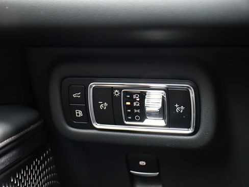 New 2026 Lincoln Nautilus Reserve AWD/4WD image 36