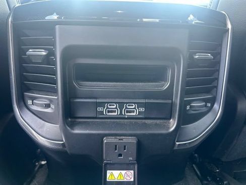 Used 2021 RAM 1500 Laramie w/ Sport Appearance Package AWD/4WD image 18