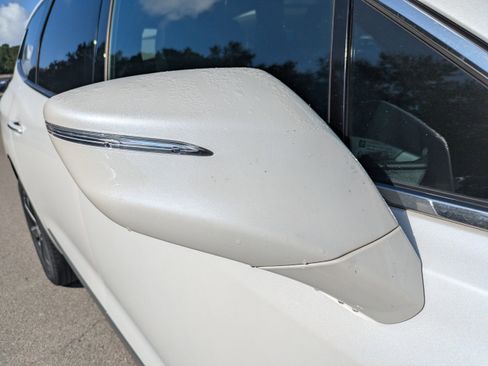 Used 2022 Buick Enclave Essence w/ Sport Touring Edition image 12