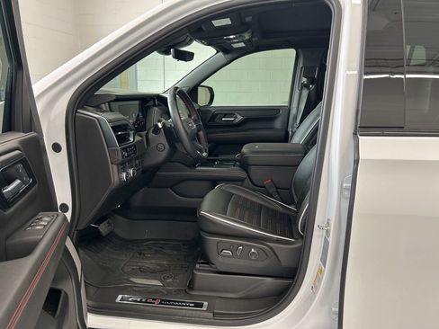 Used 2025 GMC Yukon AT4 Ultimate w/ LPO, Floor Liner Package image 11