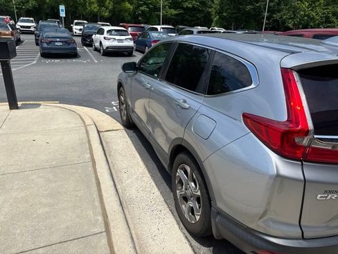 Used 2019 Honda CR-V EX-L image 4
