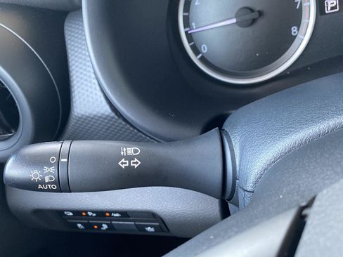 Certified 2025 Nissan Kicks Play S FWD image 33