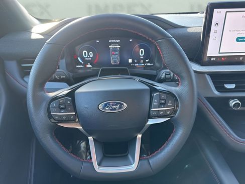 Used 2025 Ford Explorer ST-Line w/ ST-Line Street Pack image 14