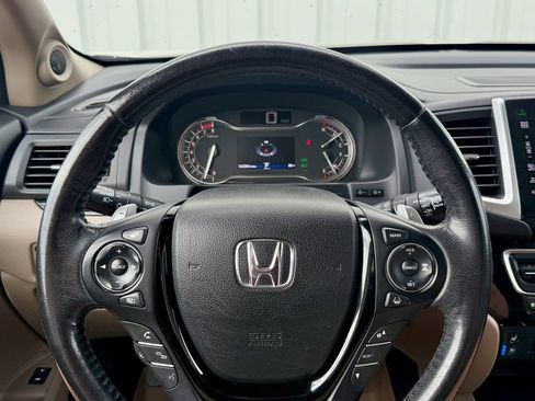 Used 2016 Honda Pilot Elite image 21