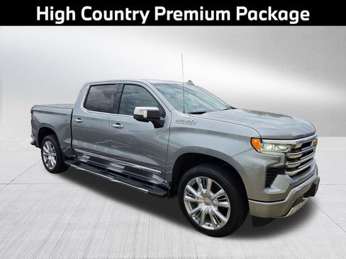 Used 2024 Chevrolet Silverado 1500 High Country w/ High Country Premium Package AWD/4WD image 5