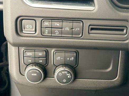 Used 2022 Chevrolet Tahoe Premier AWD/4WD image 10