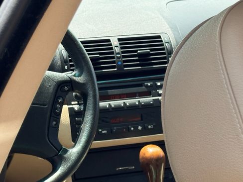 Used 2001 BMW 330i Sedan RWD image 27