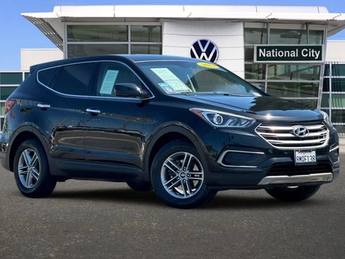 Used 2018 Hyundai Santa Fe Sport FWD image 2