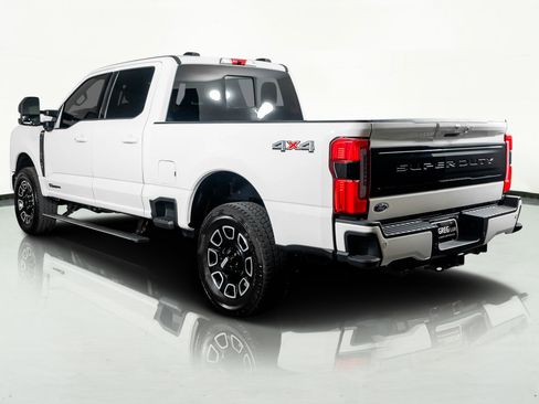 Used 2025 Ford F250 Platinum image 6