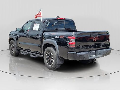 Used 2022 Nissan Frontier PRO-4X w/ Technology Package AWD/4WD image 3