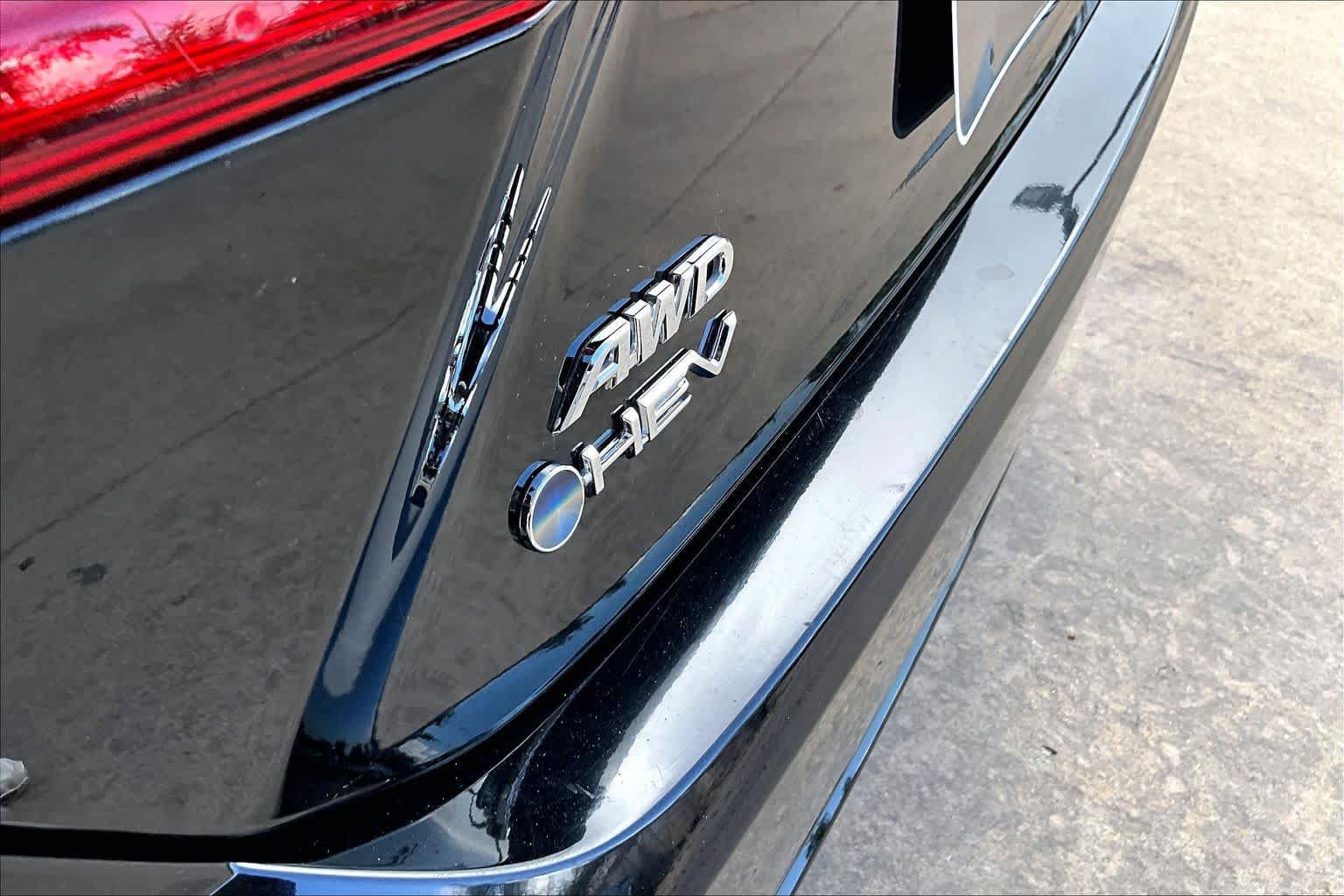 Used 2025 Toyota Camry XSE AWD/4WD image 31