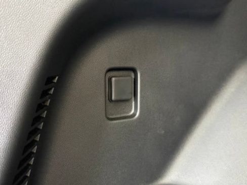 New 2026 Chevrolet Equinox EV LT FWD image 5