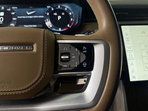 Used 2024 Land Rover Range Rover Long Wheelbase SE image 34