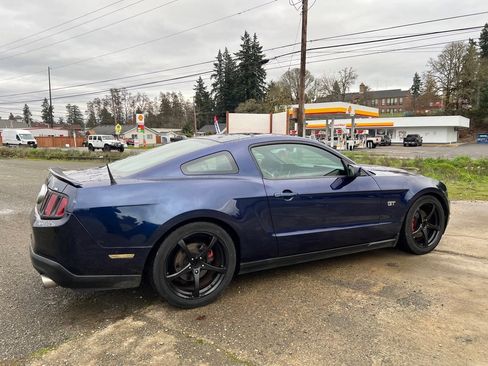 Used 2010 Ford Mustang GT image 12