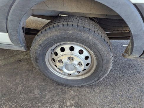 Used 2023 Ford Transit 250 Medium Roof AWD image 8