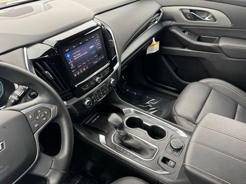 Certified 2023 Chevrolet Traverse LT AWD/4WD image 16