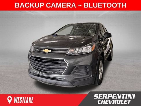 Used 2019 Chevrolet Trax LS FWD image 1