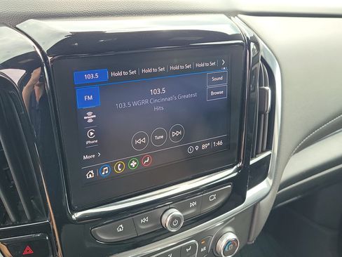 Used 2023 Chevrolet Traverse LT FWD image 26