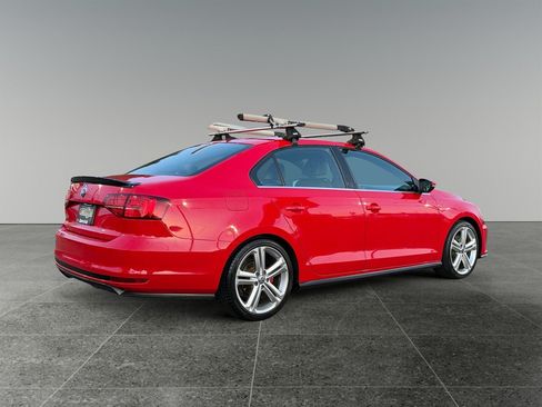 Used 2017 Volkswagen Jetta GLI FWD image 5