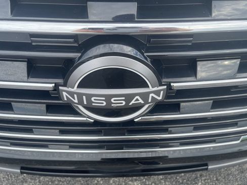 Used 2024 Nissan Rogue Platinum AWD/4WD image 31