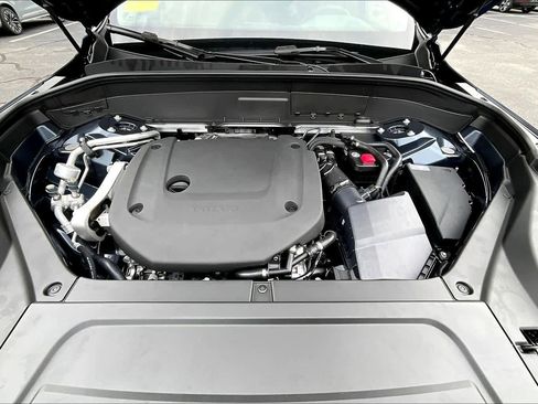 New 2026 Volvo XC90 B6 Plus w/ Protection Package Premier image 14