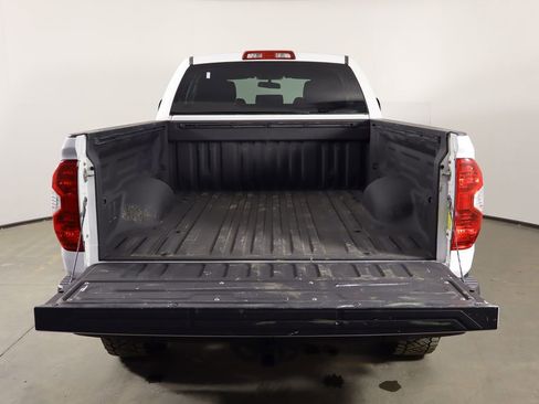 Used 2017 Toyota Tundra SR AWD/4WD image 16