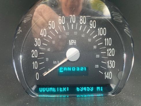 Used 2004 Chevrolet SSR w/ Preferred Equipment Group image 24