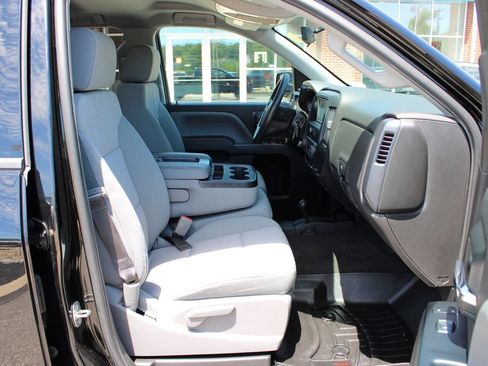 Used 2017 Chevrolet Silverado 1500 Custom w/ Custom Convenience Package AWD/4WD image 40